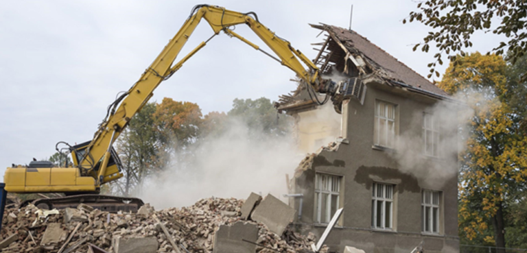 Demolition Dilemma in Fort Myers? Uncover the Diamond Difference for Flawless Results!
